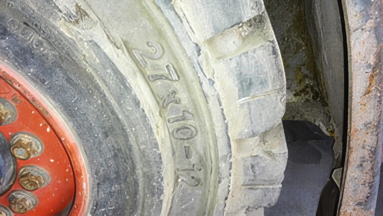 continental 27x10 tire